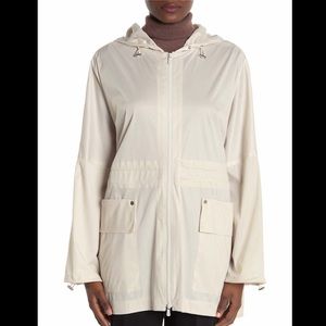 Sosken Women’s Hooded Zip Up Raincoat Lace 1/2